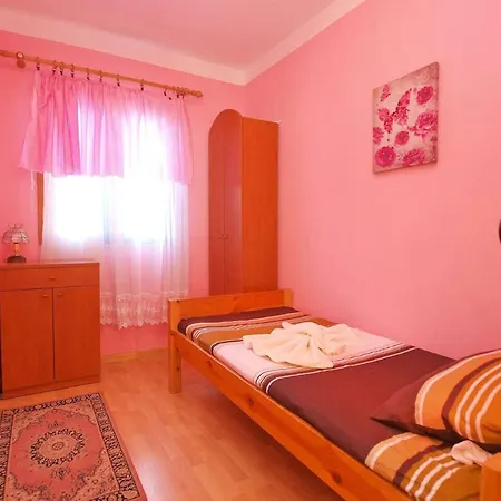 Alma Apartment Porec